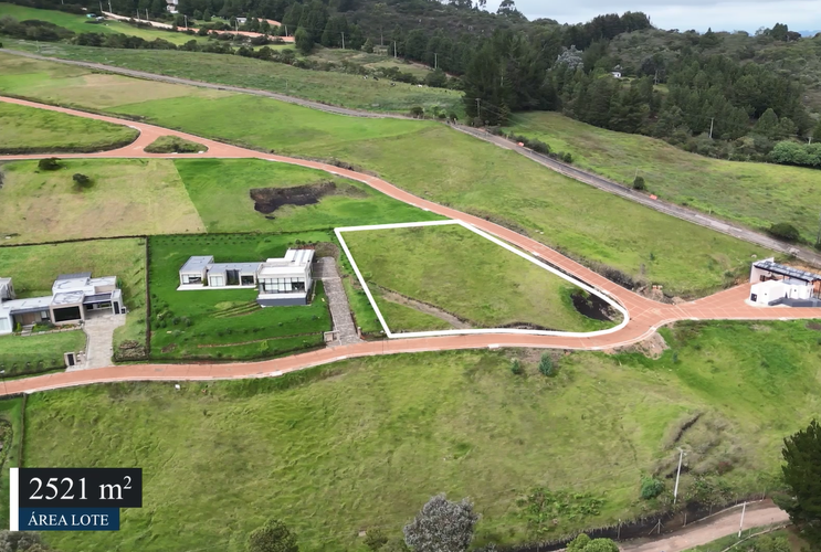 Lote en venta en Yerbabuena, Sopó, 2521 m² · foto 2 de 24