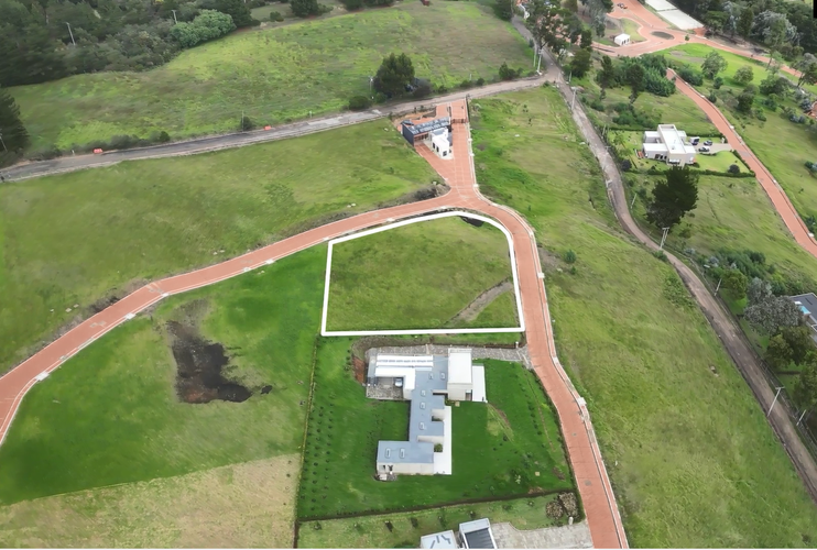 Lote en venta en Yerbabuena, Sopó, 2521 m² · foto 3 de 24