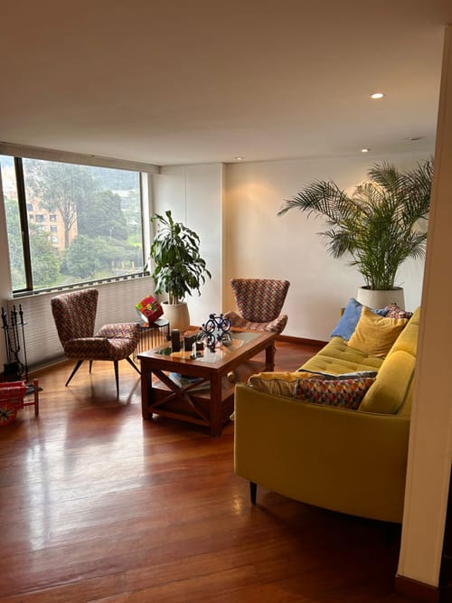 Apartamento de 3 alcobas en venta en Bella Suiza, Bogotá, 195 m² · foto 2 de 15