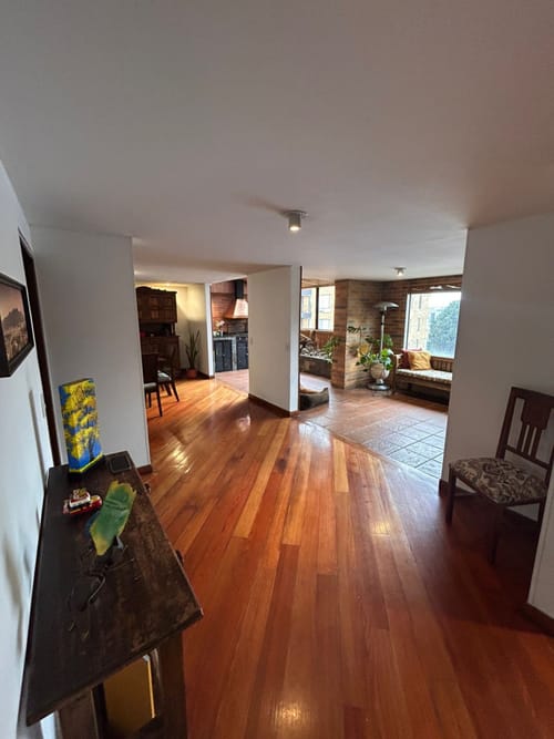 Apartamento de 3 alcobas en venta en Bella Suiza, Bogotá, 195 m² · foto 4 de 15