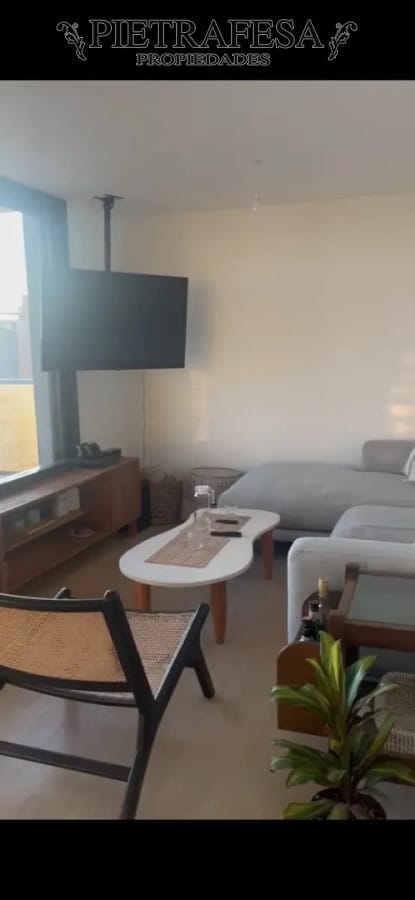 Apartamento en alquiler, 2 dormitorios, 1 baño, terraza, garaje doble. Malvin. · Foto 6