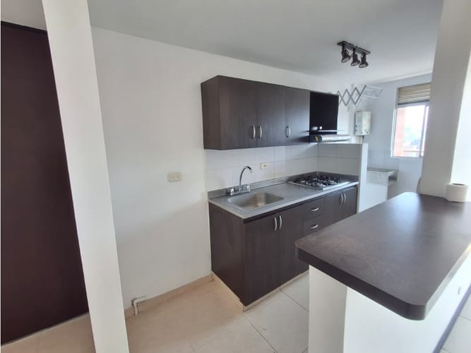 Apartamento de 3 alcobas en arriendo en Santa Catalina, Itagüí, 72 m² · foto 2 de 24