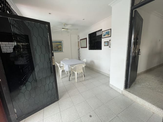 Casa de 6 alcobas en venta en Las Delicias, Barranquilla, 422 m² · foto 6 de 20