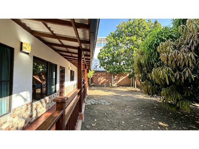 Casa de 4 alcobas en venta en Bolo San Isidro, Palmira, 507 m² · foto 2 de 13