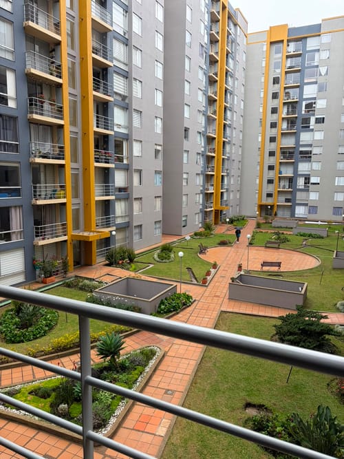 Apartamento de 3 alcobas en venta en Santa Teresa, Bogotá, 72 m² · foto 6 de 17