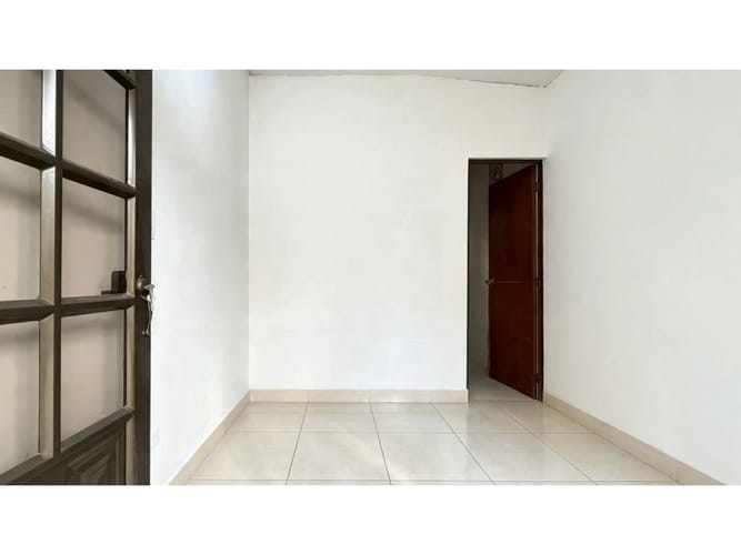 Casa de 4 alcobas en venta en Bolo San Isidro, Palmira, 507 m² · foto 10 de 13