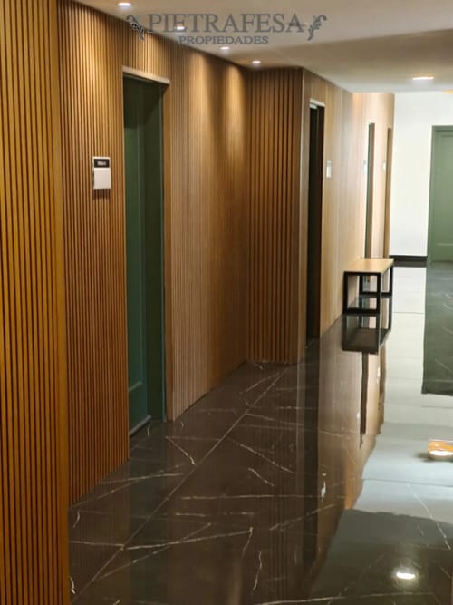 Oficina en alquiler, 1 privado, 2 baños. Ciudad Vieja. · Foto 7