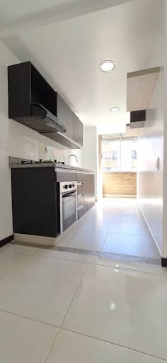 Apartamento de 2 alcobas en arriendo en Estadio, Medellín, 76 m² · foto 2 de 15