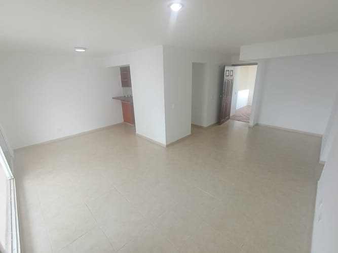 Apartamento de 3 alcobas en venta en Cañaveral, Floridablanca, 87 m² · foto 3 de 24