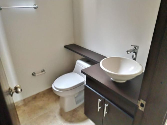 Apartamento de 3 alcobas en arriendo en Valle Del Lili, Cali, 79 m² · foto 8 de 24