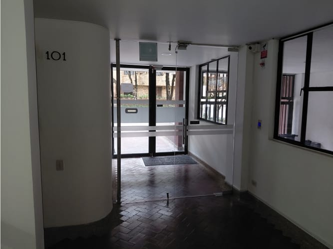 Apartamento de 3 alcobas en venta en Bella Suiza, Bogotá, 110 m² · foto 16 de 17