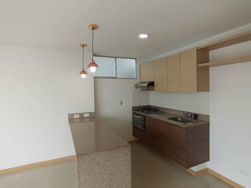 Apartamento de 2 alcobas en arriendo en Vía Las Palmas, Medellín, 68 m² · foto 3 de 15