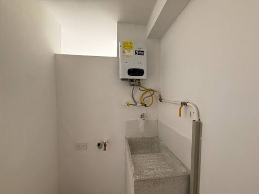 Apartamento de 3 alcobas en arriendo en San Antonio De Prado, Medellín, 44 m² · foto 2 de 9