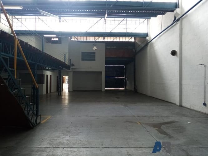 Bodega en arriendo en Holanda, Sabaneta, 760 m² · foto 7 de 24