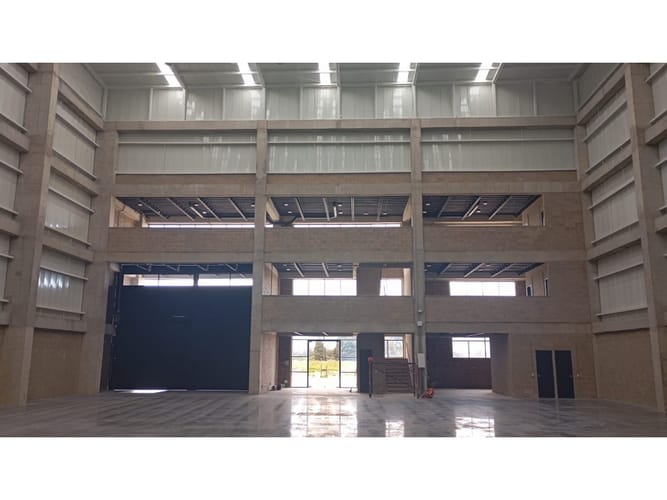 Bodega en venta en Siberia, Cota, 1521 m² · foto 4 de 5