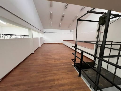 Local en arriendo en La Esmeralda, Itagüí, 240 m² · foto 12 de 13
