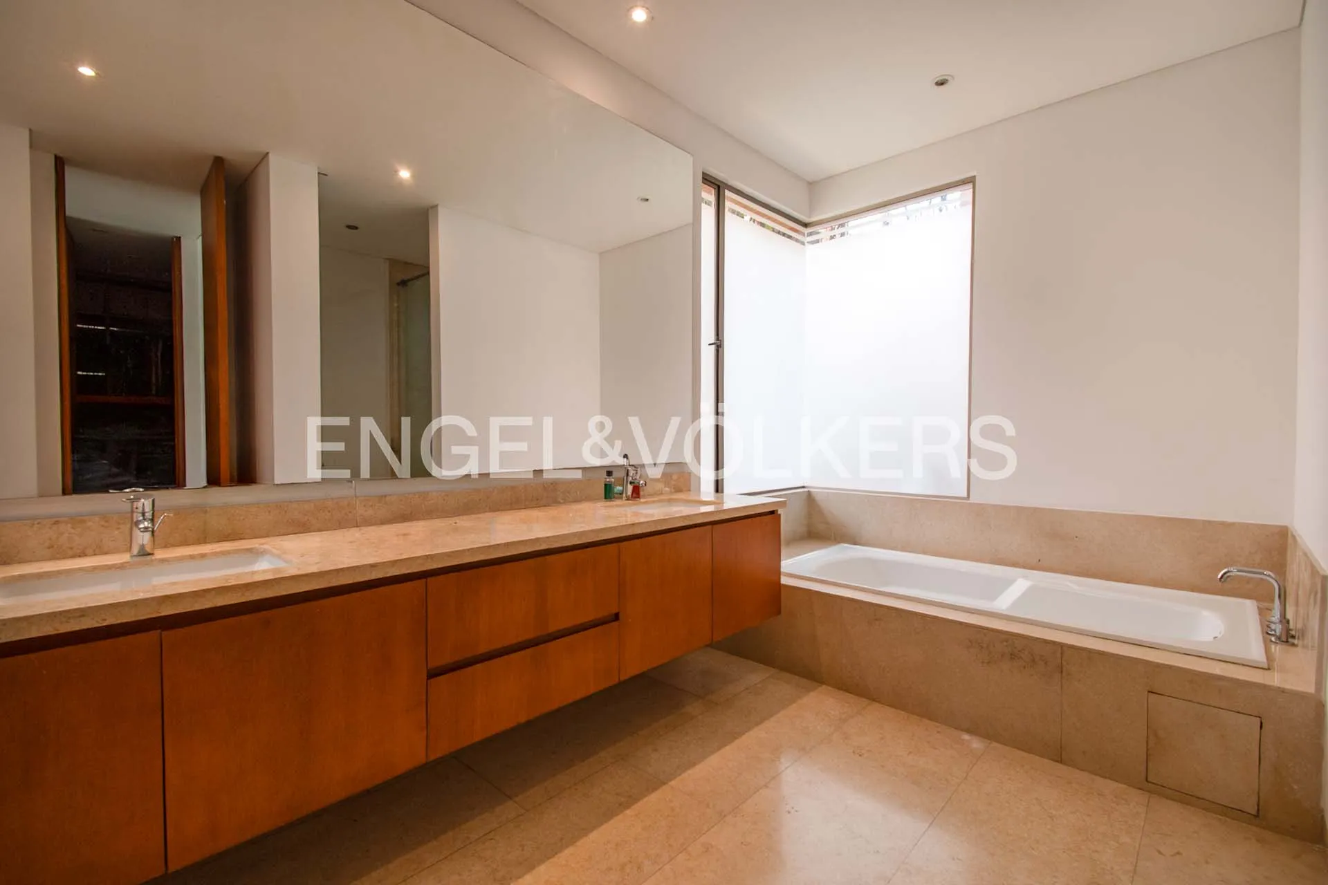 Apartamento en venta en Los Rosales, Bogotá · foto 19 de 24
