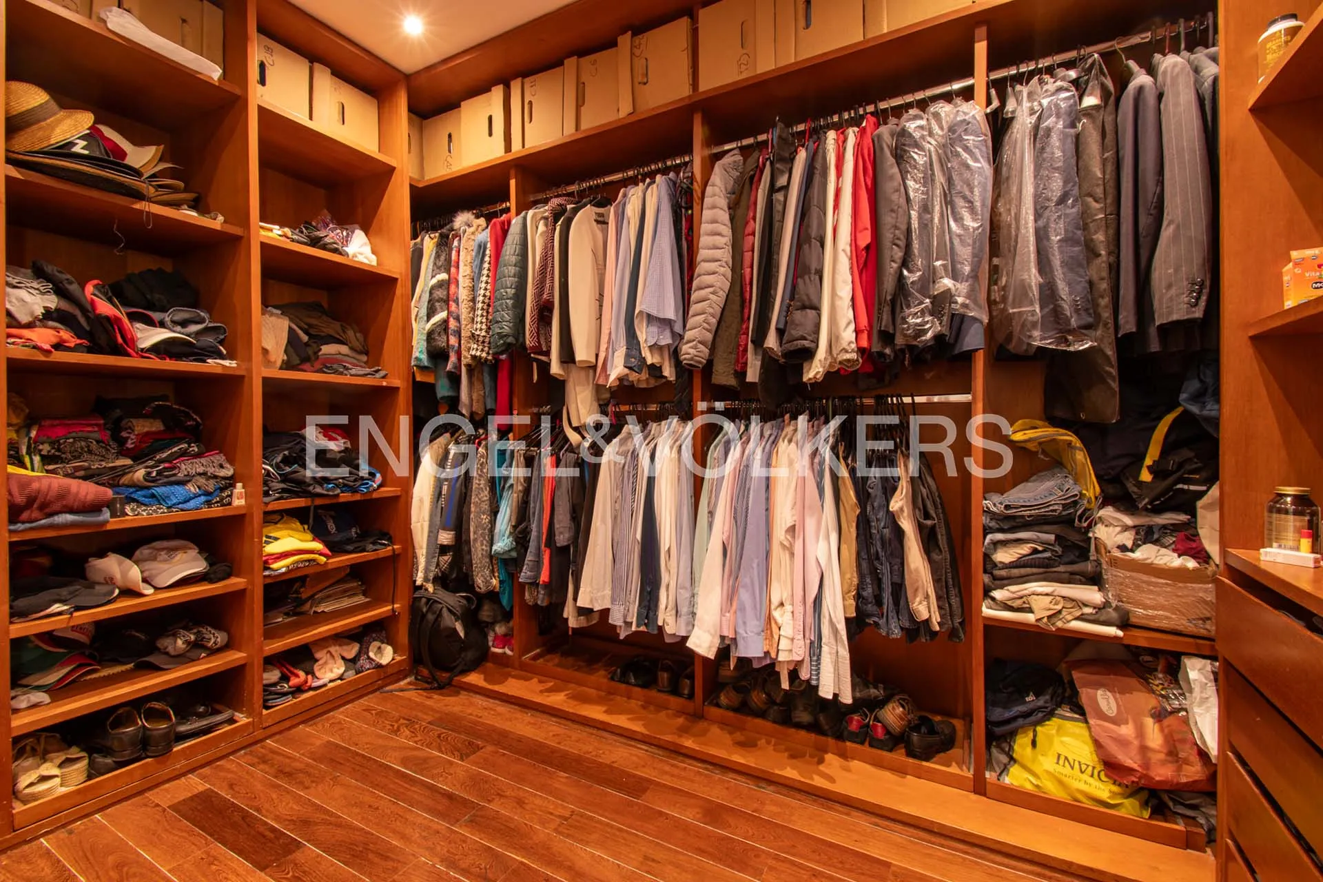 Apartamento en venta en Los Rosales, Bogotá · foto 18 de 24