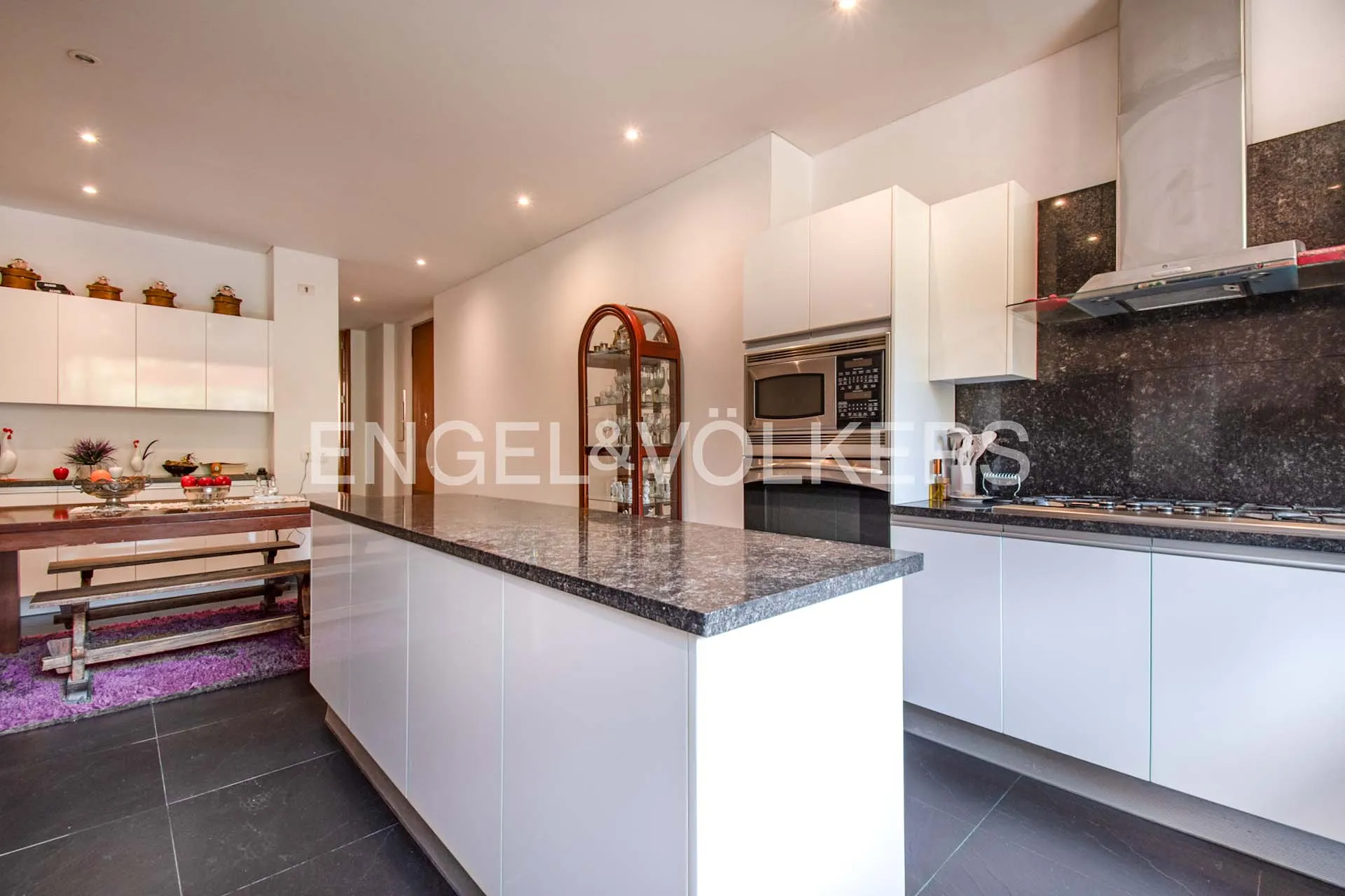 Apartamento en venta en Los Rosales, Bogotá · foto 10 de 24