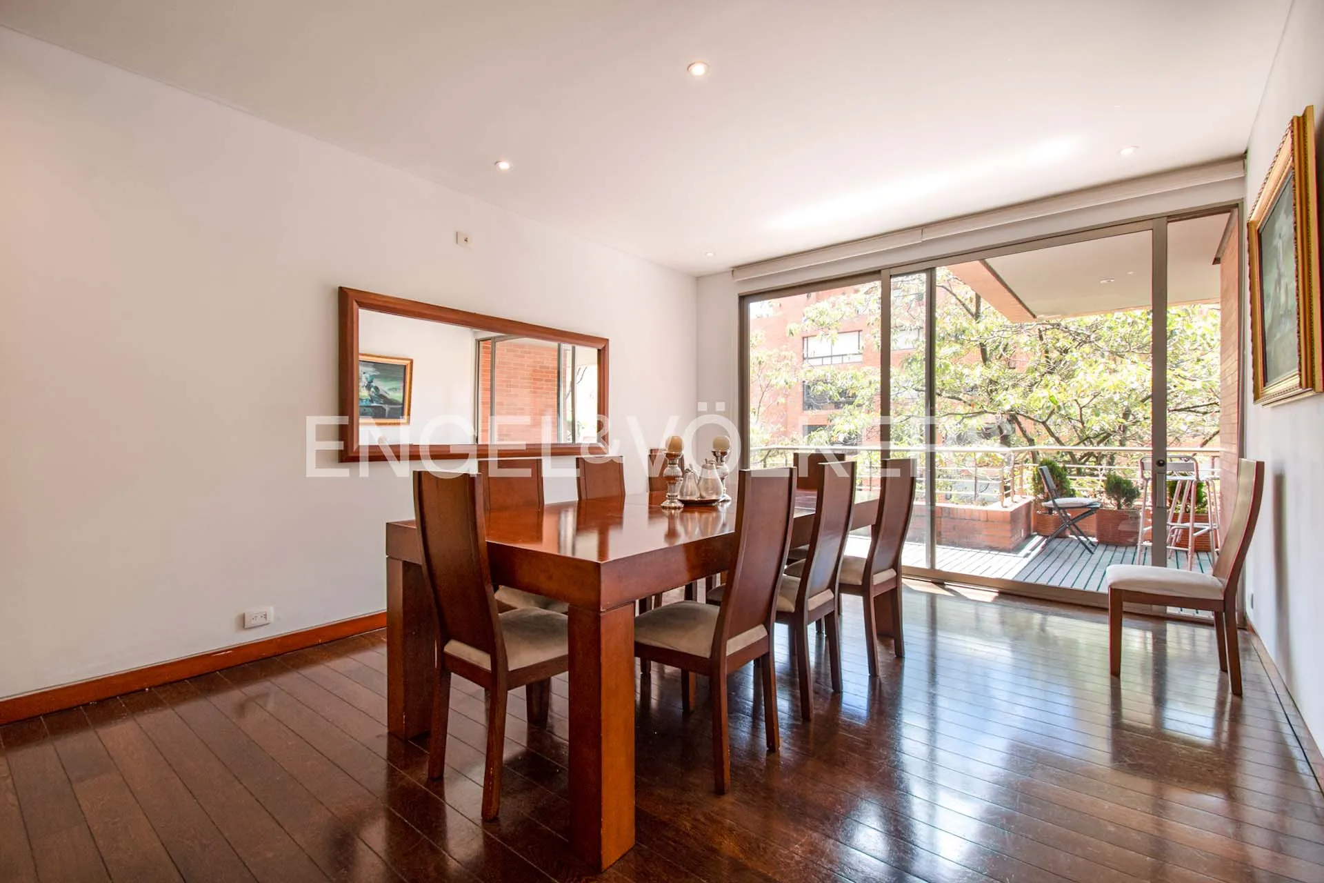 Apartamento en venta en Los Rosales, Bogotá · foto 5 de 24