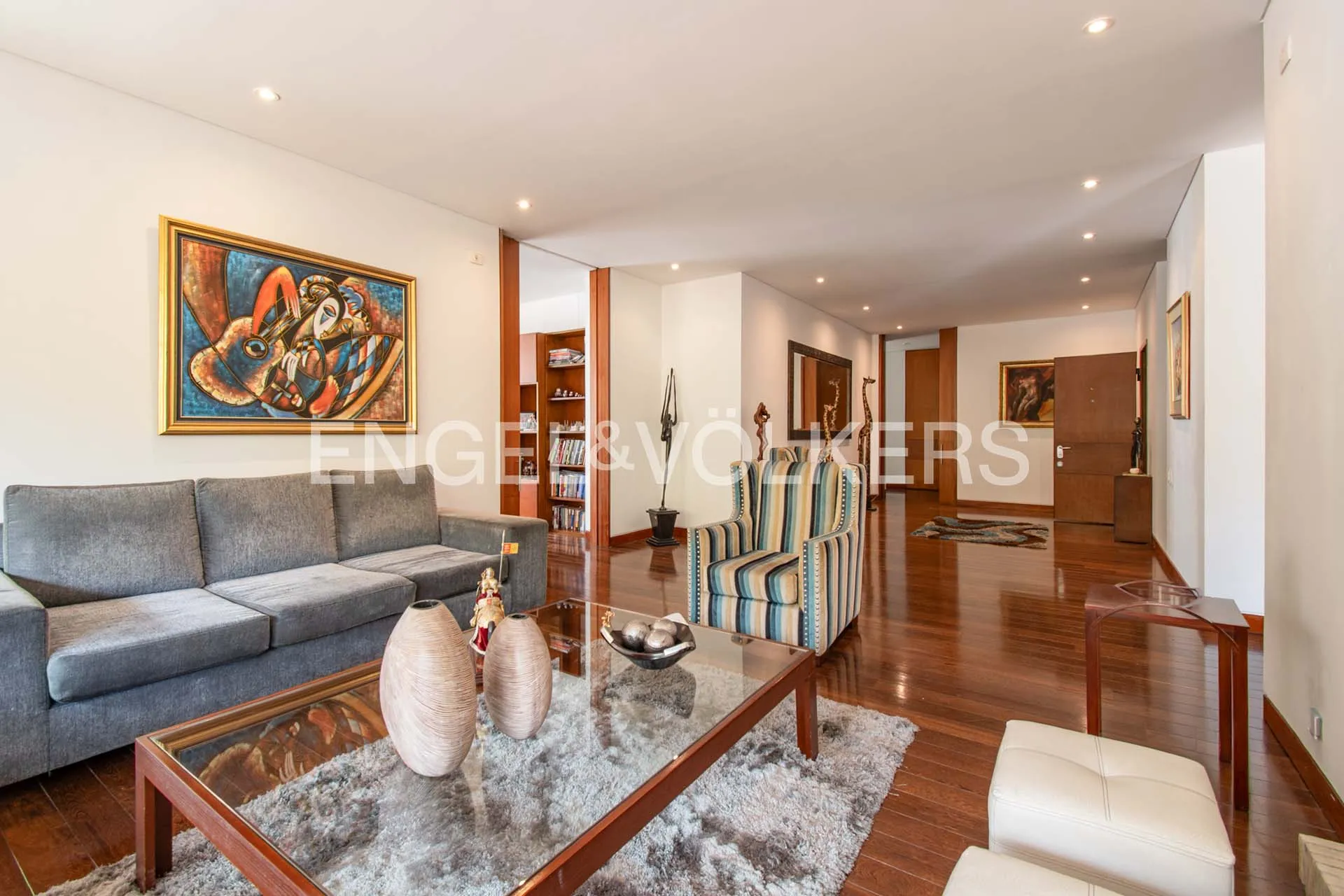 Apartamento en venta en Los Rosales, Bogotá · foto 3 de 24