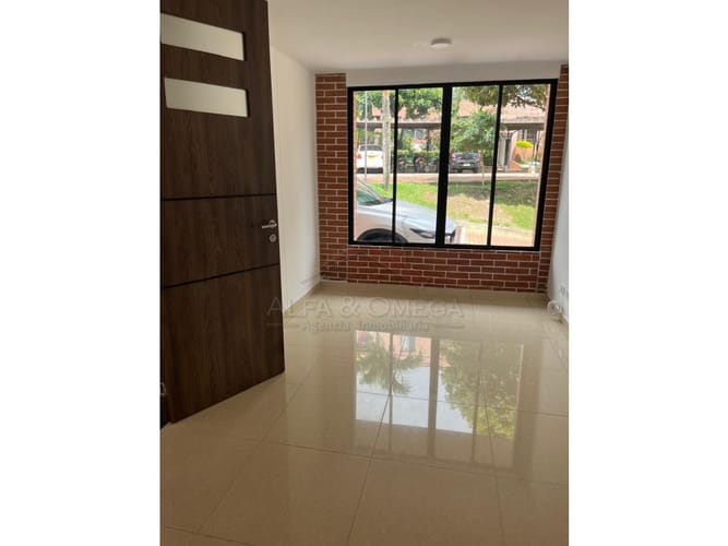 Casa de 4 alcobas en venta en Torres De La Calleja, Ibagué, 160 m² · foto 3 de 24