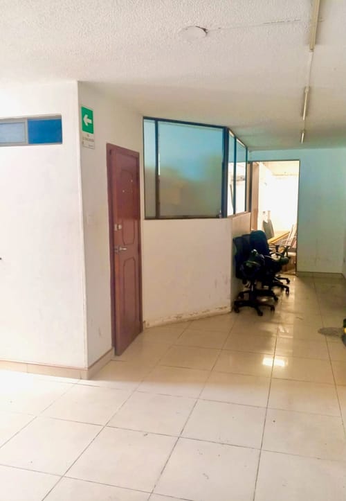Casa de 8 alcobas en venta en Normandia, Bogotá, 507 m² · foto 19 de 23