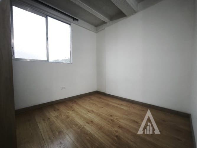 Apartamento de 2 alcobas en arriendo en Las Lomitas, Envigado, 60 m² · foto 2 de 15
