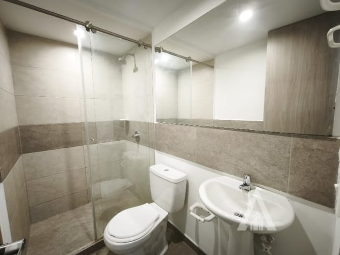 Apartamento de 2 alcobas en arriendo en Las Lomitas, Envigado, 60 m² · foto 3 de 15