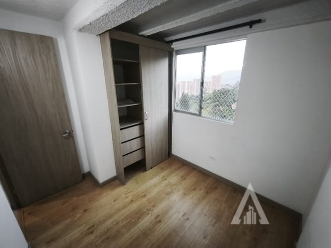 Apartamento de 2 alcobas en arriendo en Las Lomitas, Envigado, 60 m² · foto 6 de 15