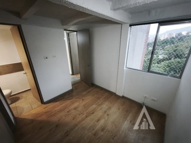 Apartamento de 2 alcobas en arriendo en Las Lomitas, Envigado, 60 m² · foto 7 de 15