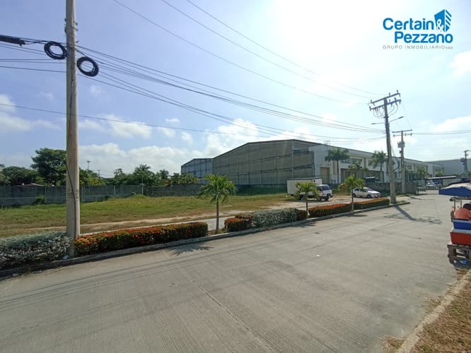 Lote en arriendo en Villa San Pedro I, Barranquilla, 1744 m² · foto 13 de 24