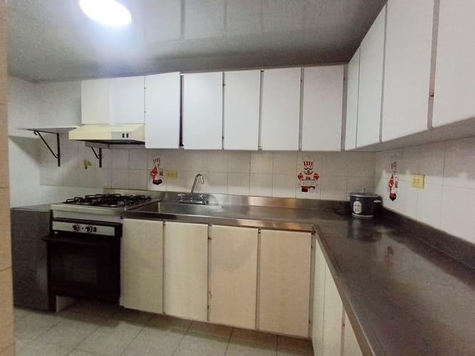 Apartamento de 2 alcobas en arriendo en Laureles, Medellín, 115 m² · foto 12 de 17