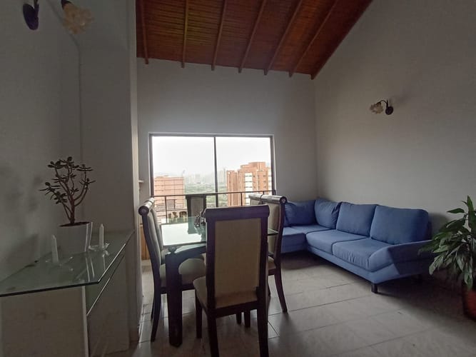Apartamento de 2 alcobas en arriendo en Laureles, Medellín, 115 m² · foto 4 de 17