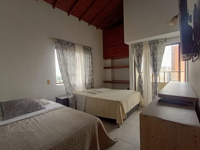 Apartamento de 2 alcobas en arriendo en Laureles, Medellín, 115 m² · foto 13 de 17