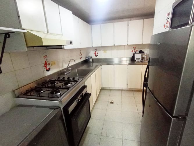 Apartamento de 2 alcobas en arriendo en Laureles, Medellín, 115 m² · foto 10 de 17