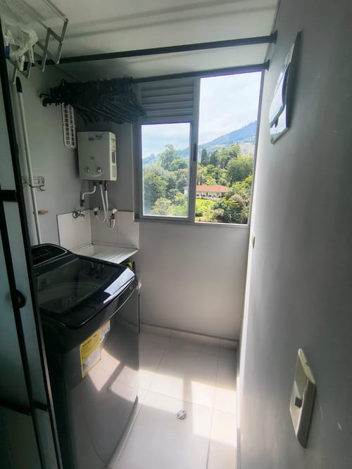 Apartamento de 2 alcobas en venta en Poblado Del Sur, La Estrella, 52 m² · foto 7 de 21