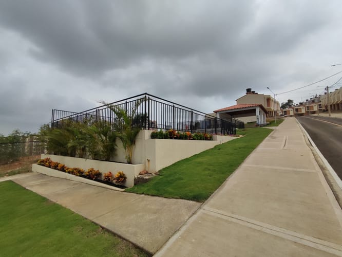 Casa de 2 alcobas en arriendo en La Floresta, Los Patios, 86 m² · foto 13 de 13