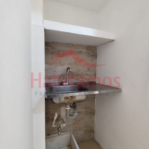 Local en arriendo en La América, Medellín, 13 m² · foto 4 de 5