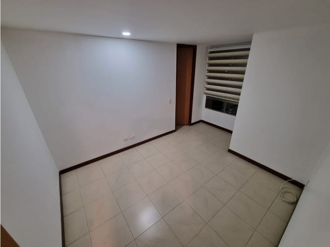 Apartamento de 3 alcobas en arriendo en Los Parra, Medellín, 140 m² · foto 9 de 13