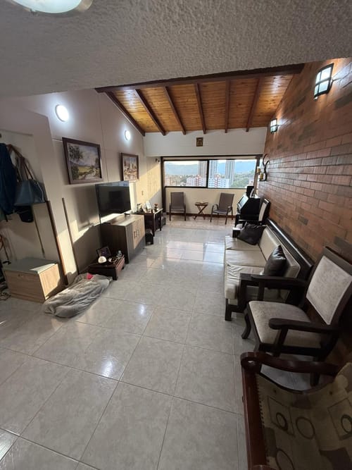 Apartamento de 4 alcobas en venta en La Floresta, Bucaramanga, 190 m² · foto 5 de 18