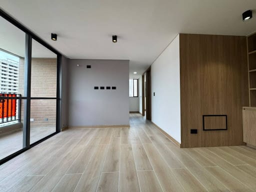 Apartamento de 3 alcobas en arriendo en Ciudad Del Río, Medellín, 78 m² · foto 3 de 19