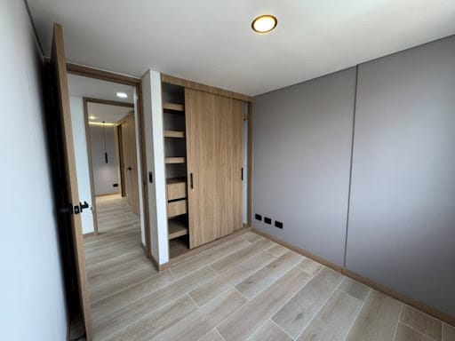 Apartamento de 3 alcobas en arriendo en Ciudad Del Río, Medellín, 78 m² · foto 12 de 19