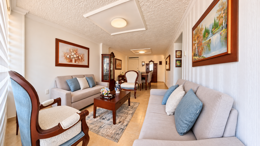 Apartamento de 3 alcobas en venta en Cabecera Del Llano, Bucaramanga, 99 m² · foto 3 de 16