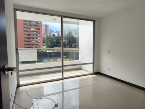 Apartaestudio en arriendo en Los Balsos, Medellín, 56 m² · foto 5 de 15