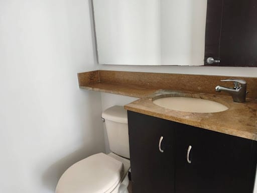 Apartaestudio en arriendo en Los Balsos, Medellín, 56 m² · foto 9 de 15