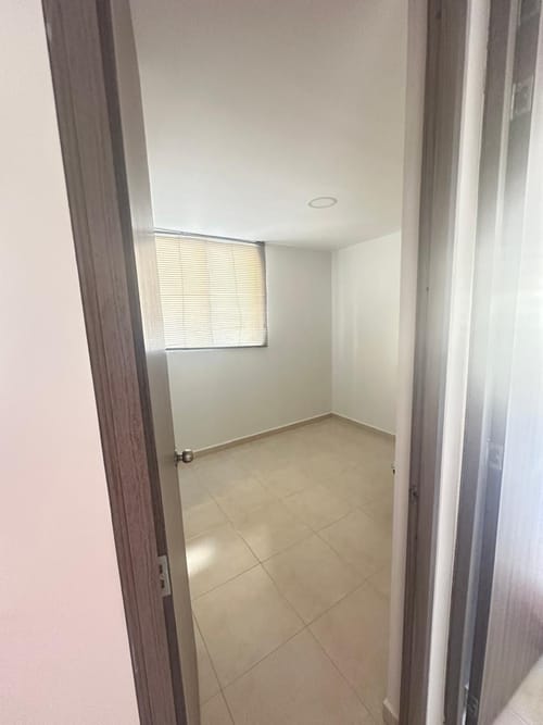 Apartamento de 3 alcobas en venta en Barro Blanco, Piedecuesta, 56 m² · foto 7 de 10