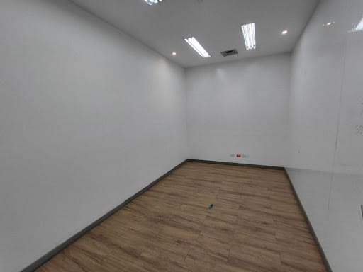 Oficina en arriendo en La Esmeralda, Itagüí, 685 m² · foto 7 de 18