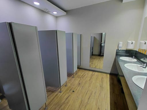 Oficina en arriendo en La Esmeralda, Itagüí, 685 m² · foto 11 de 18
