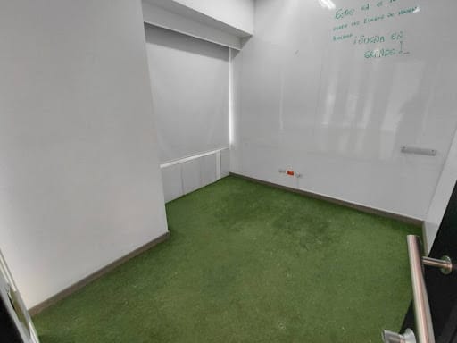 Oficina en arriendo en La Esmeralda, Itagüí, 685 m² · foto 14 de 18